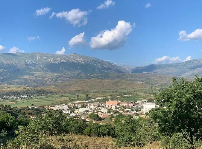 Isaraj Séjour chez l'habitant *