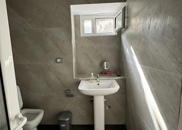 Isaraj Séjour chez l'habitant Gjirokastër