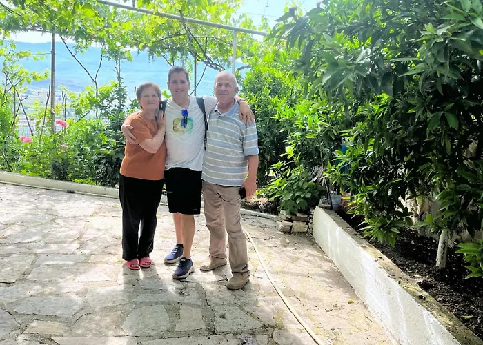 Isaraj Séjour chez l'habitant Gjirokastër